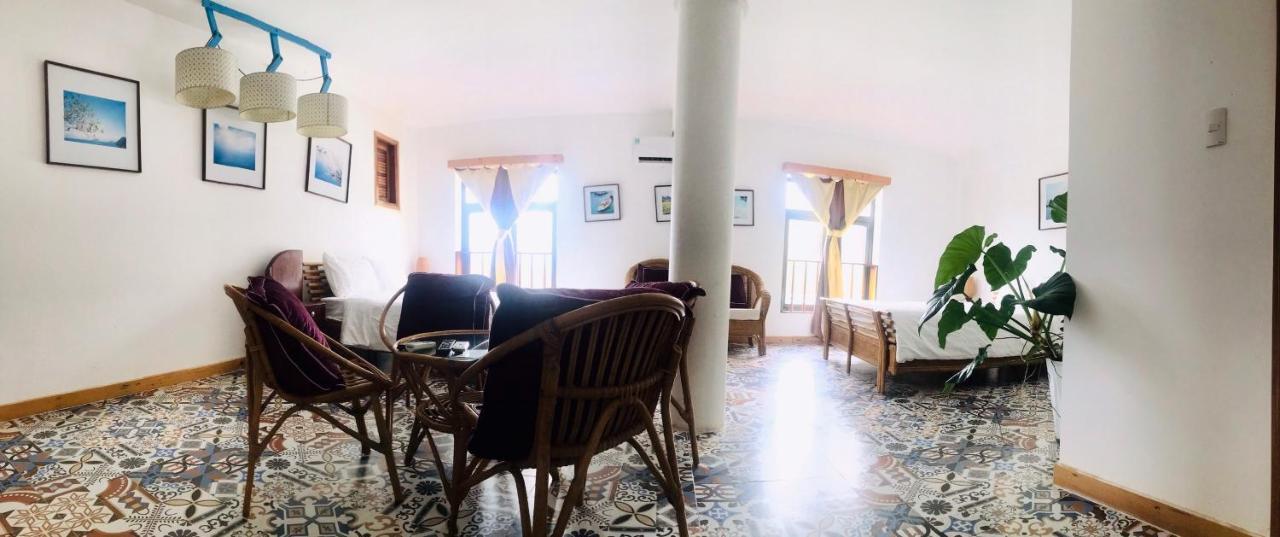 Hotel De Condor Chi Khu Co Ong Exterior foto